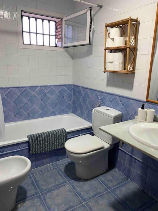 グラナダ Casa Con Piscina Comunitaria En Albayzin Altoヴィラ エクステリア 写真