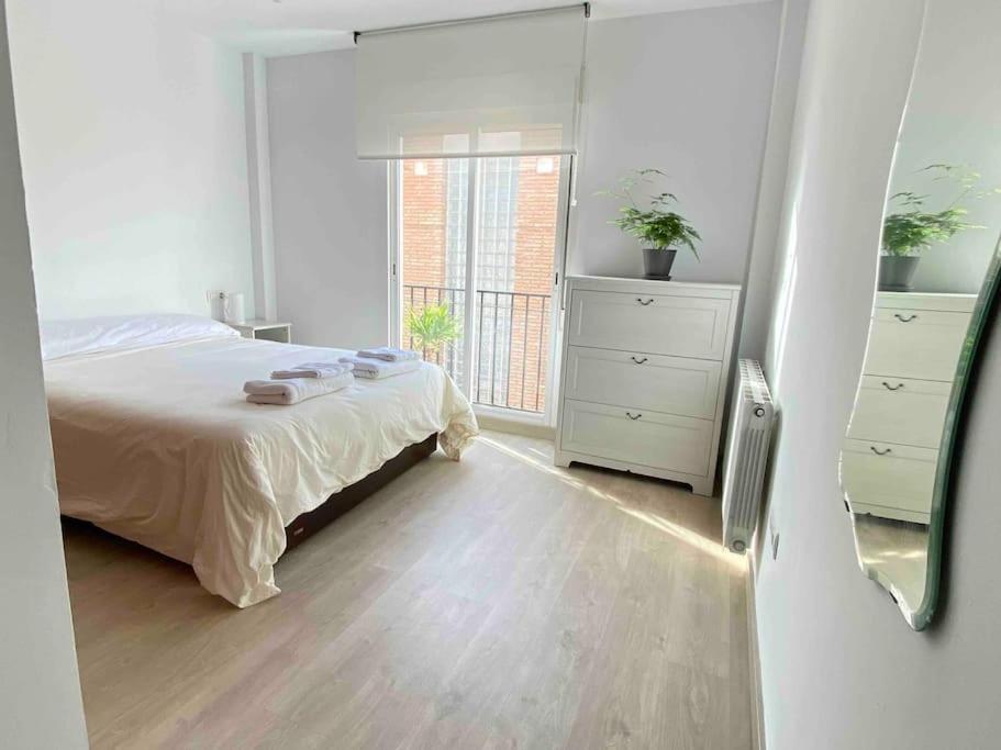 グラナダ Casa Con Piscina Comunitaria En Albayzin Altoヴィラ エクステリア 写真